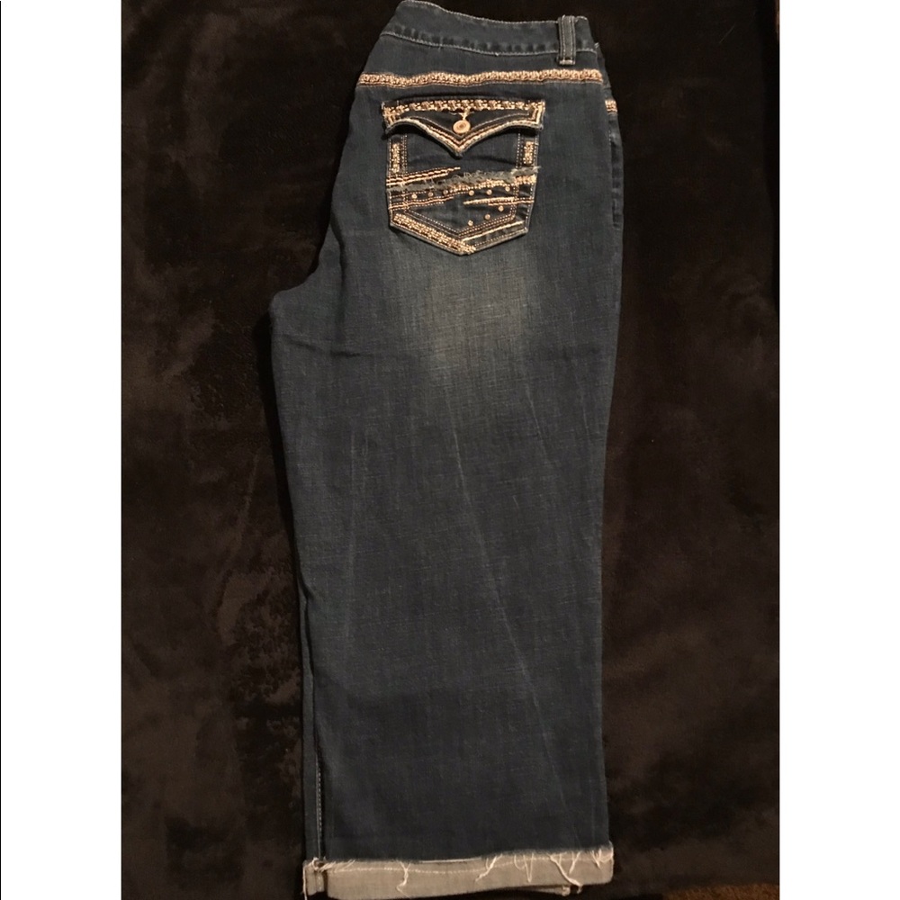 Capris - Picture 2 of 2